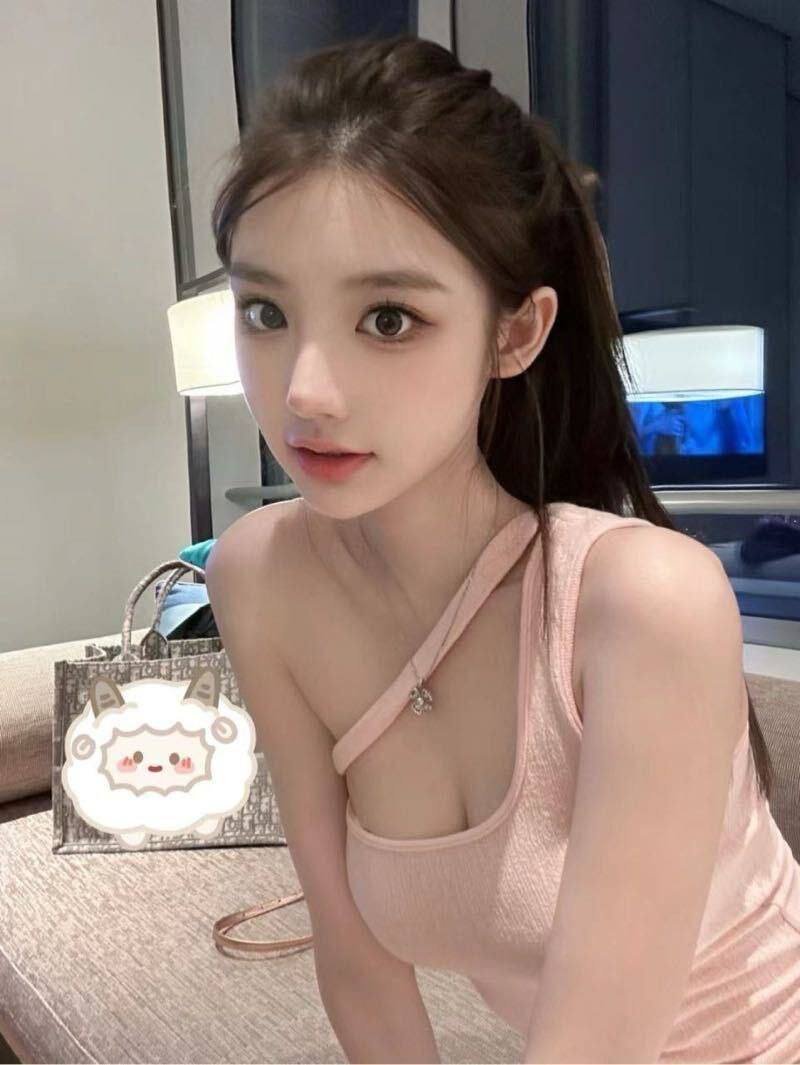 在金主爸爸联盟中寻找真爱：我的包养之旅与心灵成长