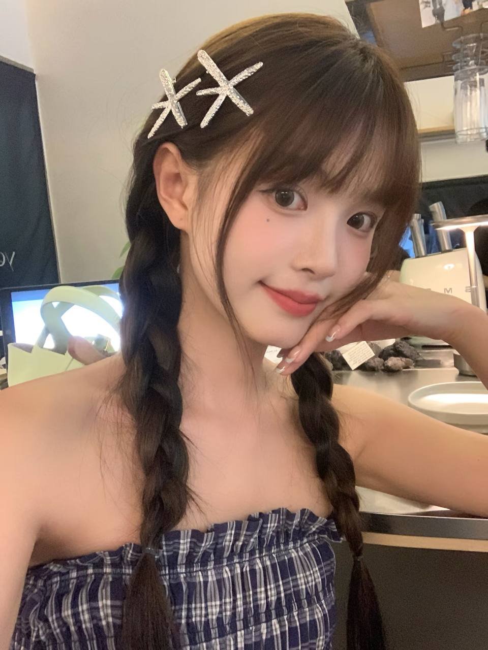 从阿勒泰到香港的包养故事：那些不为人知的背后