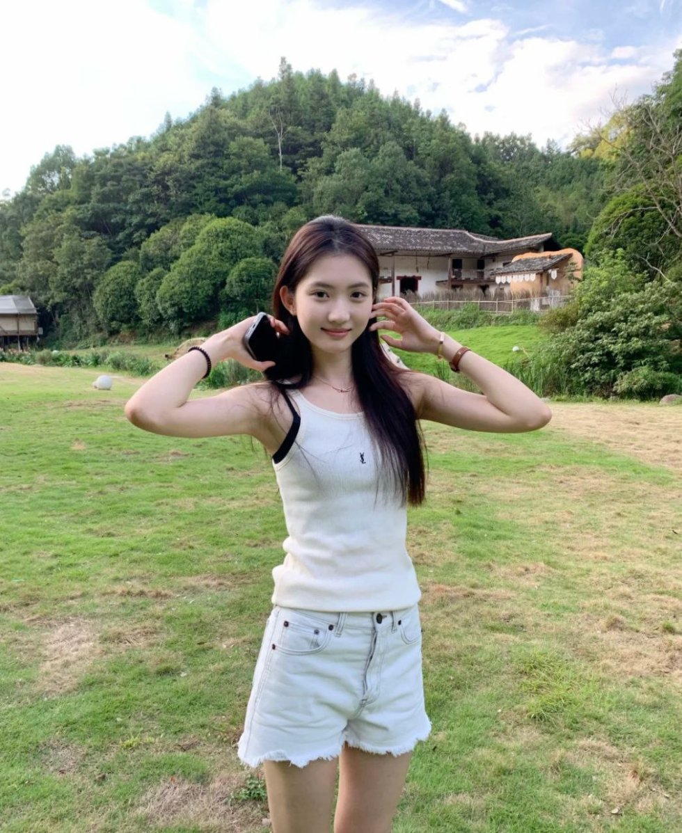 在包养现实探讨中寻找自我价值与情感真谛的旅程