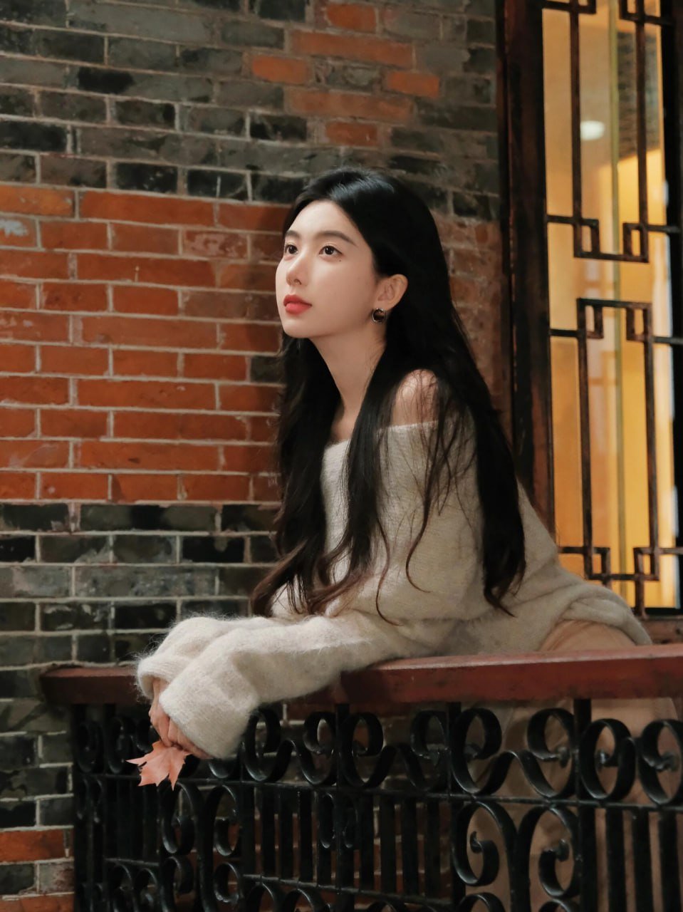 从早餐桌的对话看包养女生的社会现象与心理诉求