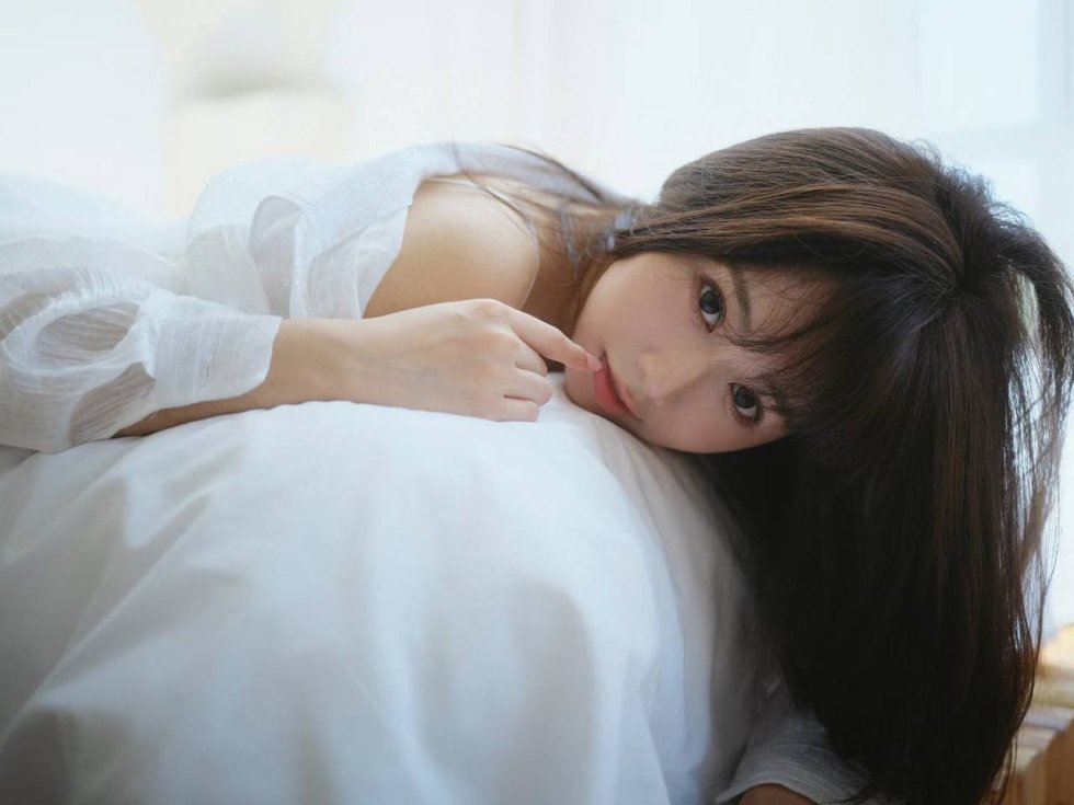 从日常小事看透包养关系中的情感波动与成长契机