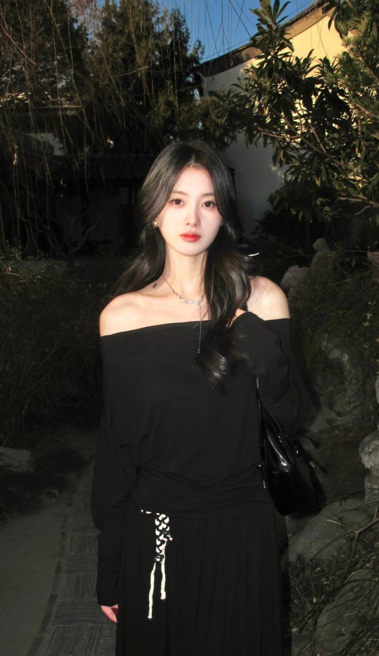 在深圳的霓虹下，金主爸爸与情人的秘密约定