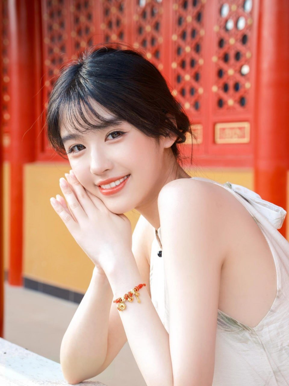 揭开湛江高端包养的面纱：从奢华到人性的深刻探讨