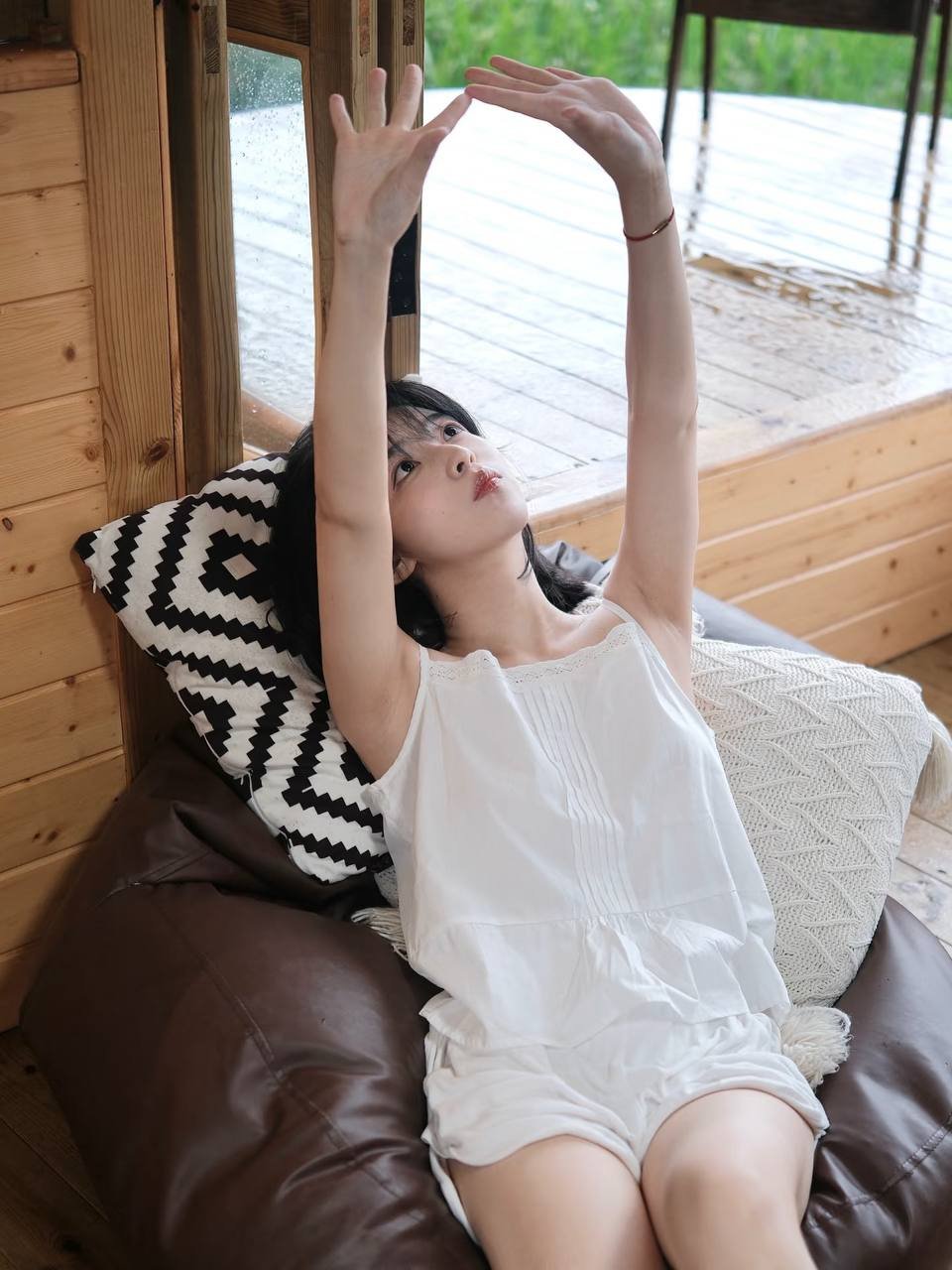 从台州到上海：包养关系中的情感与现实交织