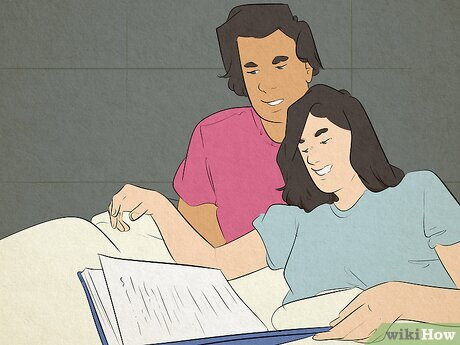 Step 1 Reading to your girlfriend creates the ultimate relaxation.
