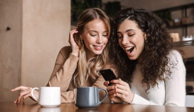 如何通过短信约女生：35个步骤与示范短信助你成功邀约